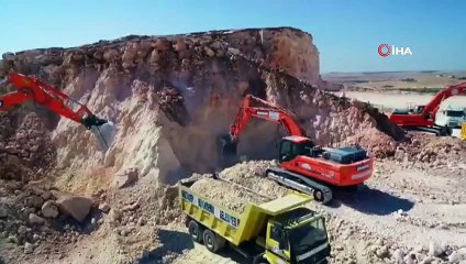 Yeni ticaret merkezi için yapılan çalışmalardaki patlama anı film sahnelerini aratmadı