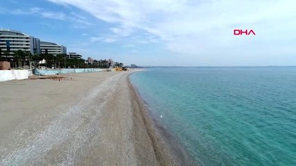 ANTALYA-Dünyaca ünlü Konyaaltı sahilinde tarihi sessizlik