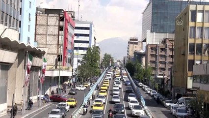 Tahran'da "düşük riskli işletmeler" faaliyete tekrar başladı