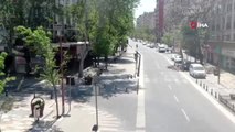 Polis boşalan cadde ve sokakları drone ile denetlendi