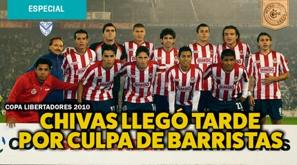 Chivas llegó tarde a la Vuelta ante Vélez por culpa de barristas
