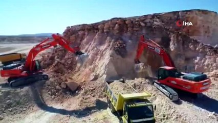 Yeni ticaret merkezi için yapılan çalışmalardaki patlama anı film sahnelerini aratmadı