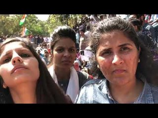 Protesters explain their problems with the CBI enquiry offered by HM Rajnath Singh