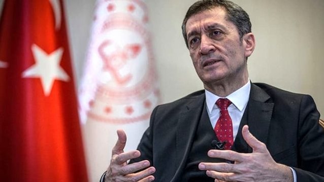 Milli Eğitim Bakanı Selçuk, 8'inci sınıf öğrencilerinin sorularını yanıtladı: Bu sene sorular daha zor olacak diye bir şey yok