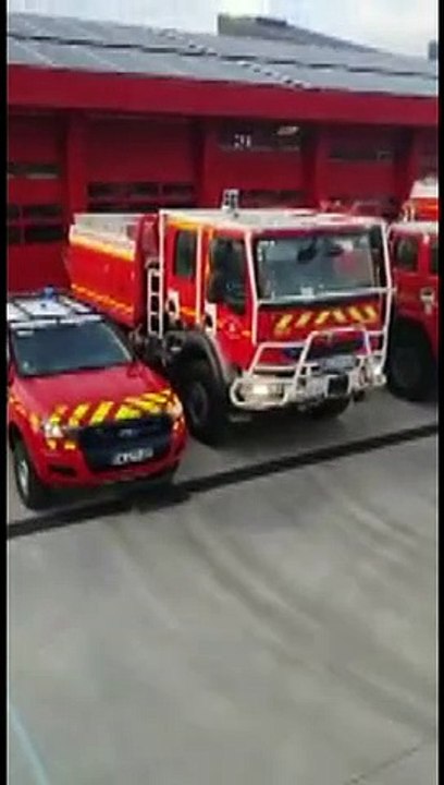 Hommage des pompiers de Trets aux personnels soignants 18av2020