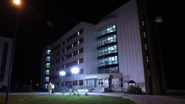 Yunanistan'da karantinaya alınan El. Venizelos gemisinden 89 kişi Çanakkale'de