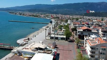 Tatil bölgeleri sokağa çıkma kısıtlaması ile boş kaldı