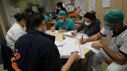 ممرضة إيطالية توثق يومياتها مع وباء كورونا