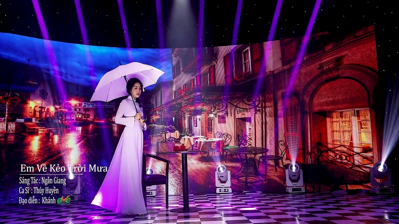 Em Về Kẻo Trời Mưa - Thúy Huyền