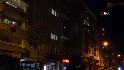Denizli’de balkon konseri vatandaşlara moral oldu