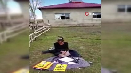 Taşlıçay’da eğitimciler gece gündüz demeden, kitap dağıttılar