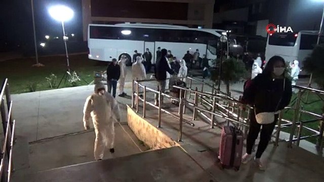 Yunanistan'da karantinaya alınan El. Venizelos gemisinin 89 mürettebatı Çanakkale'ye getirildi