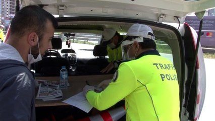 Polisleri "Dedeme yemek götürdüm" diye kandırmaya çalıştı