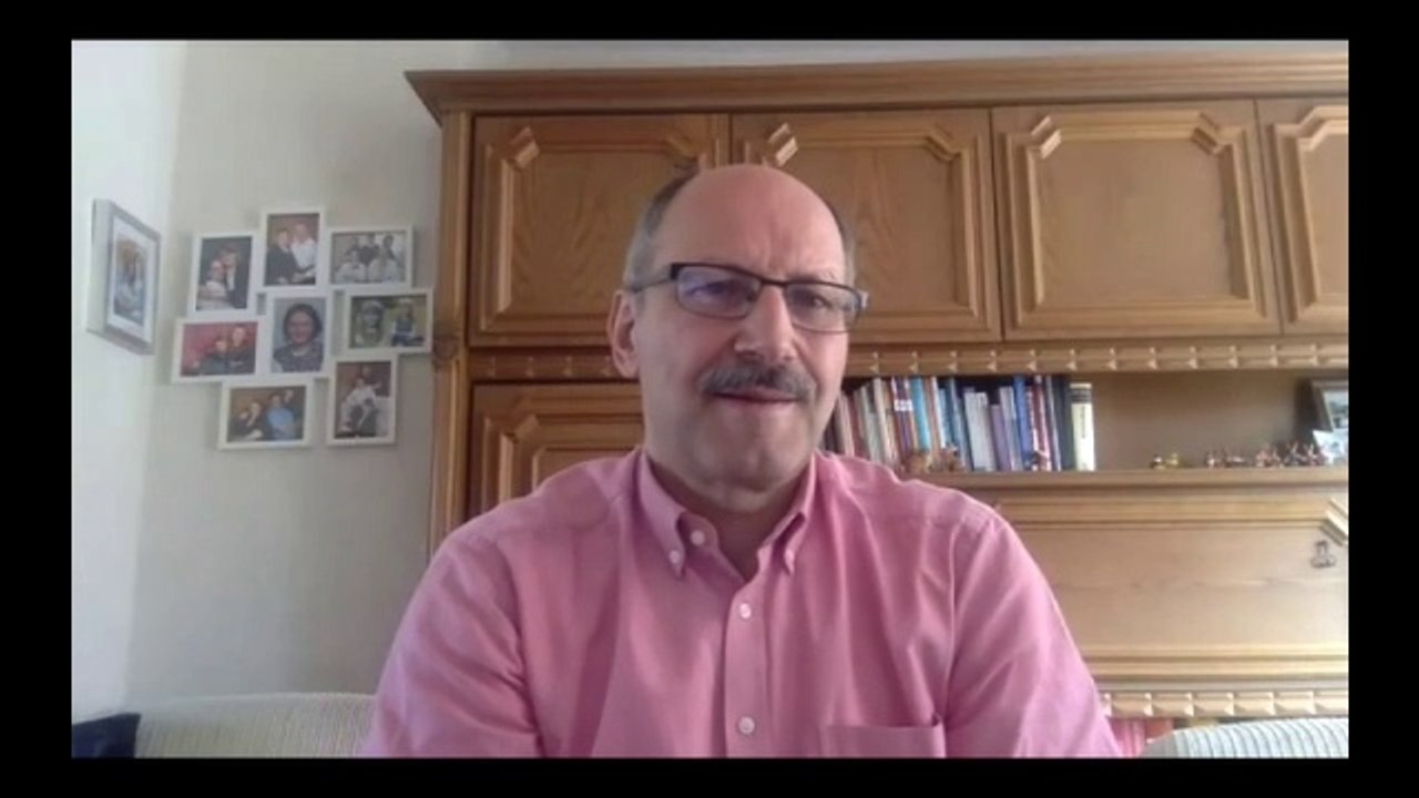 15 - Günther Schulz - Der Auferstandene in der Mitte