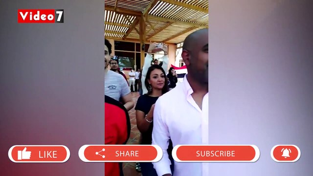 المجموعة الثانية من العائدين من أمريكا ودعوا الحجر الصحى بهتافات تحيا مصر