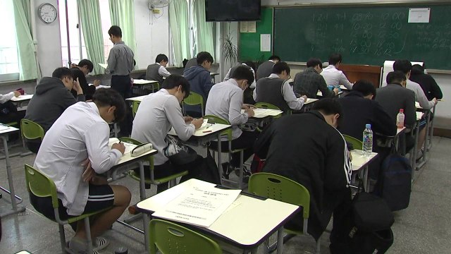 고3 학력평가 '등교 시험' 여부 내일 발표 / YTN
