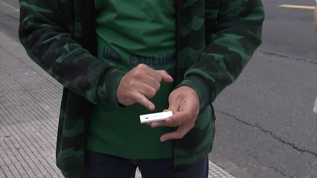 Miedo e indignación entre los sanitarios que han usado las mascarillas defectuosas