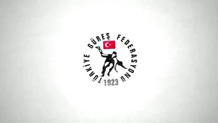 Milli güreşçiler evlerinde çalışıyor