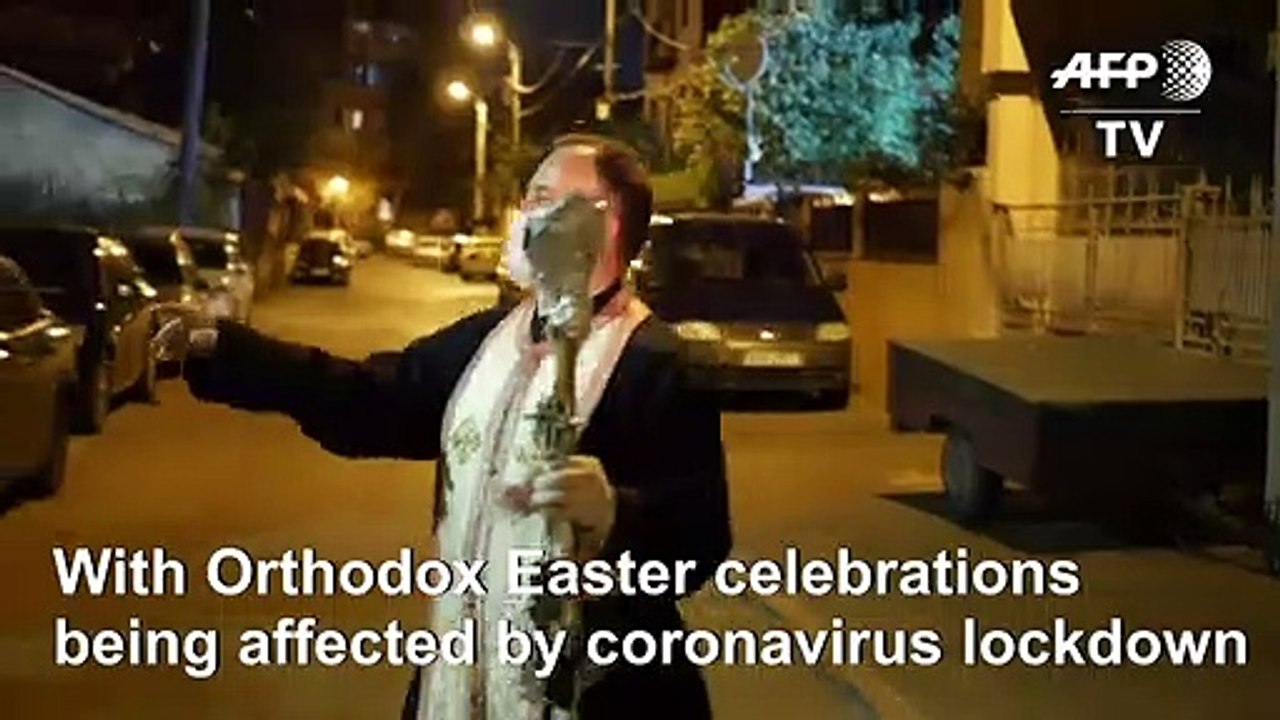 Romania priests, volunteers deliver Holy Light to stay-at-home worshippers