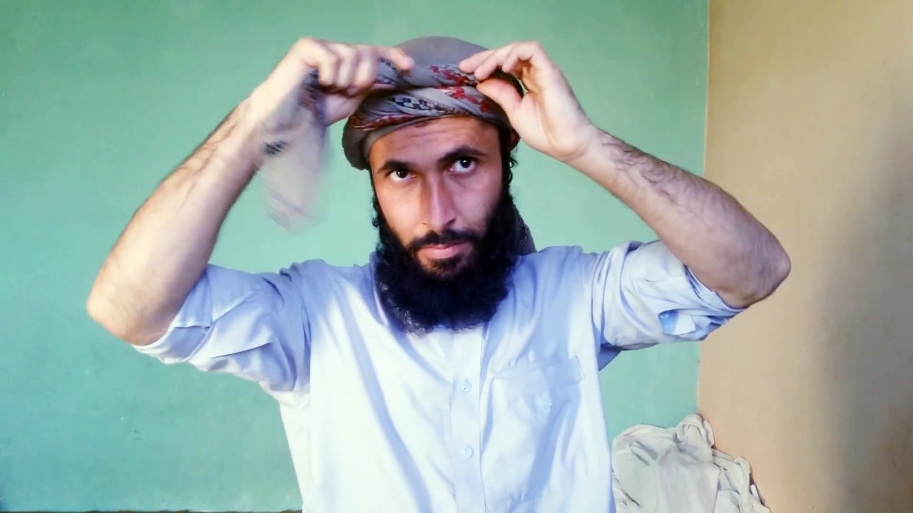 How To Tie Arabic Head Scarf - 3 Simple Styles Of Shemagh tying on Head