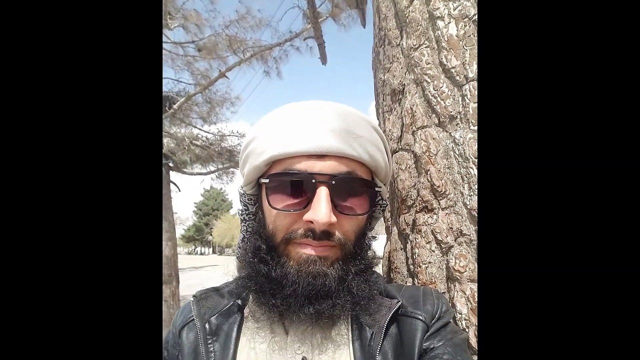 New Style Of Shemagh Tying On Head - How To Tie A Shemagh