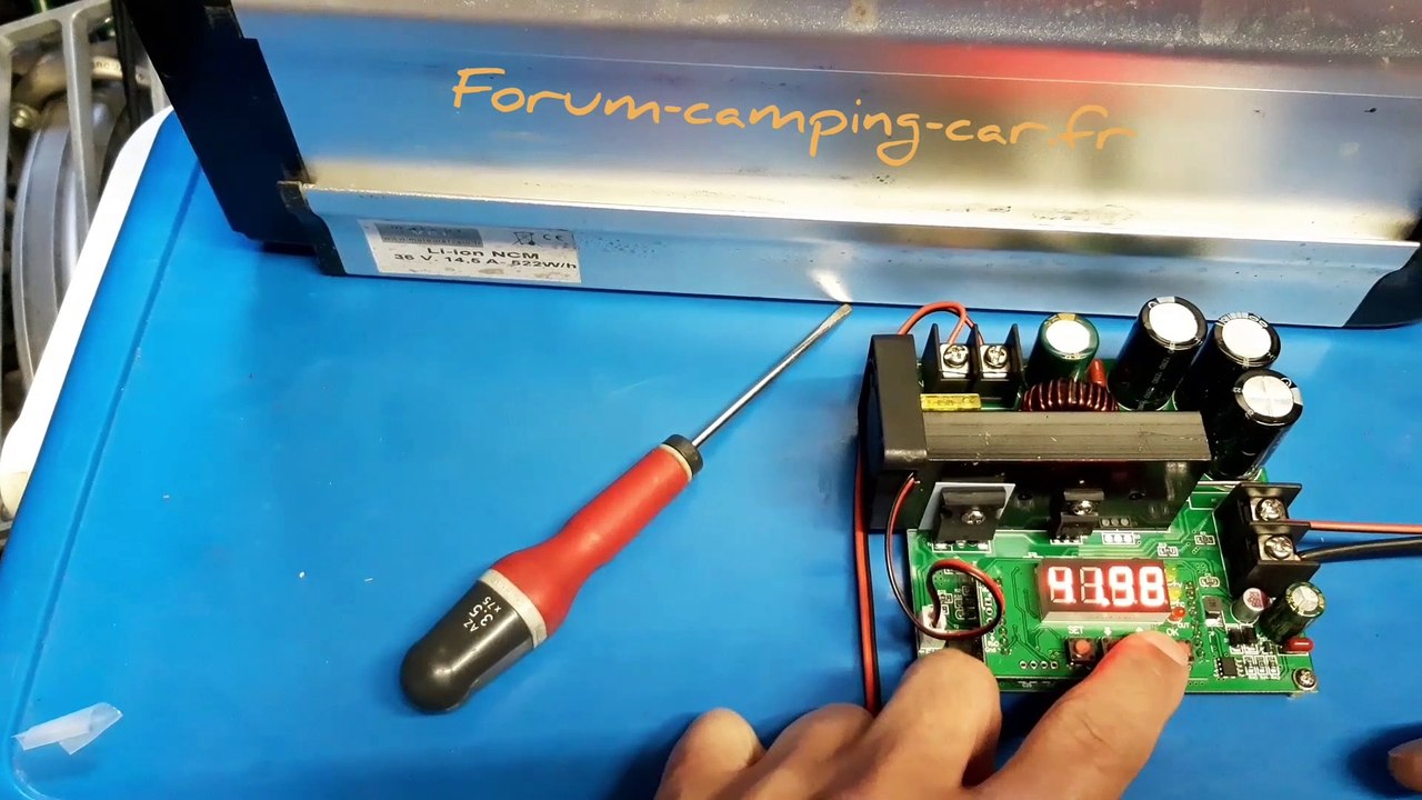 Chargeur VAE sur camping-car: recharger son vélo électrique en camping-car