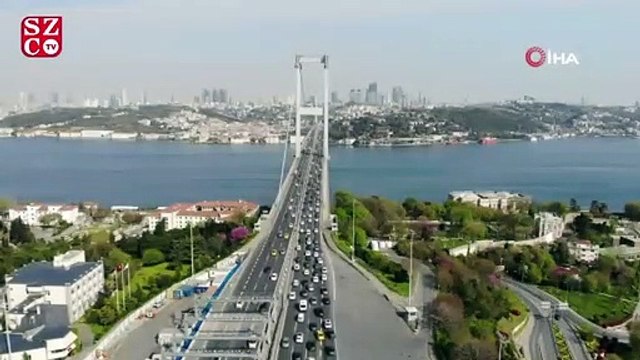 15 Temmuz Şehitler Köprüsü'nde oluşan trafik havadan görüntülendi