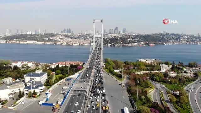 15 Temmuz Şehitler Köprüsü'nde oluşan trafik yoğunluğu