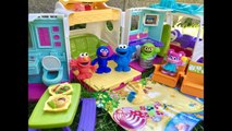 LEARNING COLORS with Sesame Street Toys In Fisher Price Camper Van-