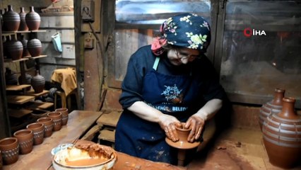 Dedesinin mesleğini yaşatmak için 50 yaşında çömlek ustası oldu