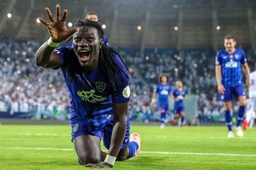 Menajeri, Gomis'i Fenerbahçe'ye önerdi
