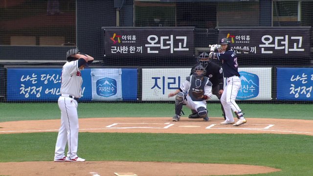 '무관중' 야구 기지개...실전 같은 연습 경기 / YTN