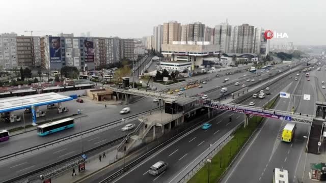 Sokağa çıkma kısıtlamasının ardından İstanbullular yollara döküldü