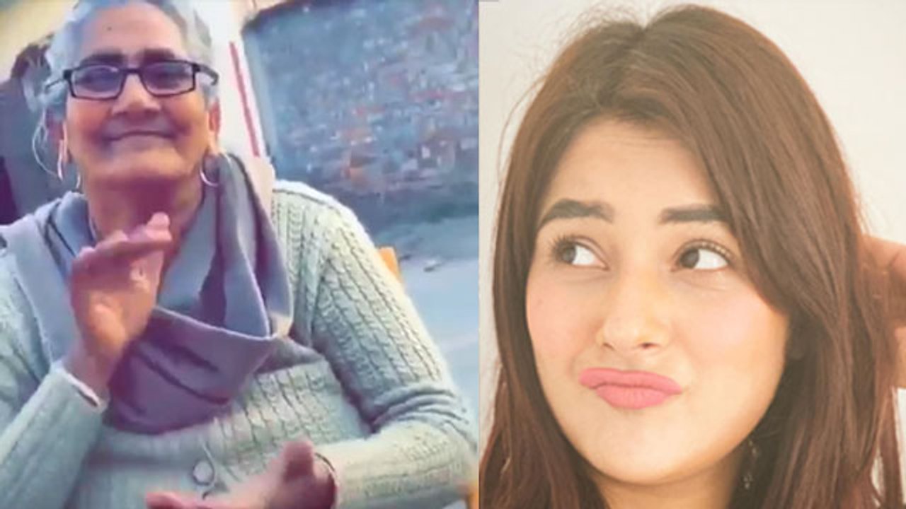 Shehnaz Gill ने शेयर की दादी का TikTok; Shehnaz की दादी भी TikTok दीवानी ! | FilmiBeat