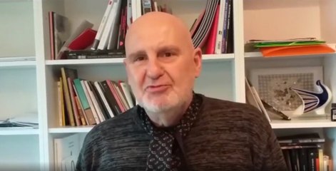 Antón Reixa presenta y rapea su último vídeo con Os Resentidos