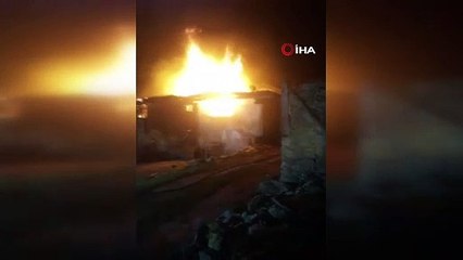 Uşak'ta yangın! Alevler geceyi aydınlattı