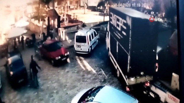 Aynı gün içinde 2 kez kamyonun freni patladı...Faciadan dönülen anlar kamerada