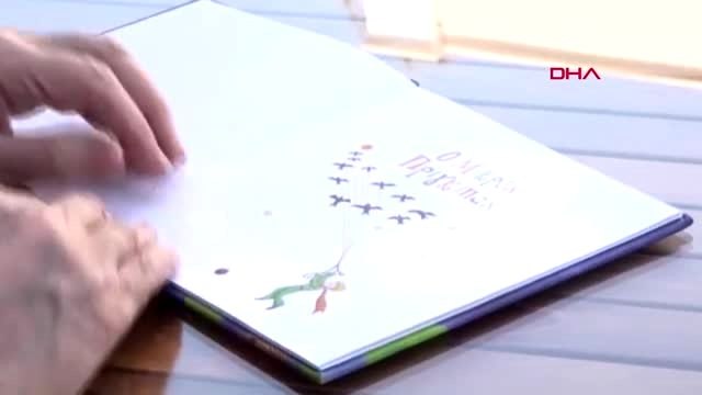 Güney Kıbrıs Rum Yönetimi lideri Paskalya nedeniyle çocuklara masal okudu