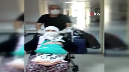 Korona virüsten kurtulan 82 yaşındaki anne ve oğlu taburcu oldu