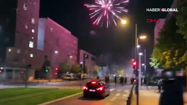 Koronavirüs Fransa'yı karıştırdı: Göstericilerle polis arasında arbede yaşandı