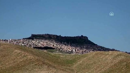 Evde kalan öğrencilere kitap hediye ediliyor