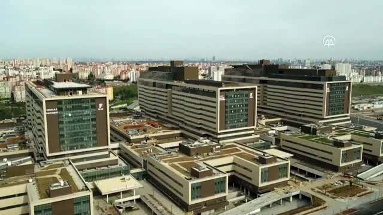 Başakşehir Şehir Hastanesi'nin ilk etabı hizmete alındı (2)