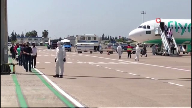 Suudi Arabistan'dan 167 vatandaş Türkiye'ye getirildi