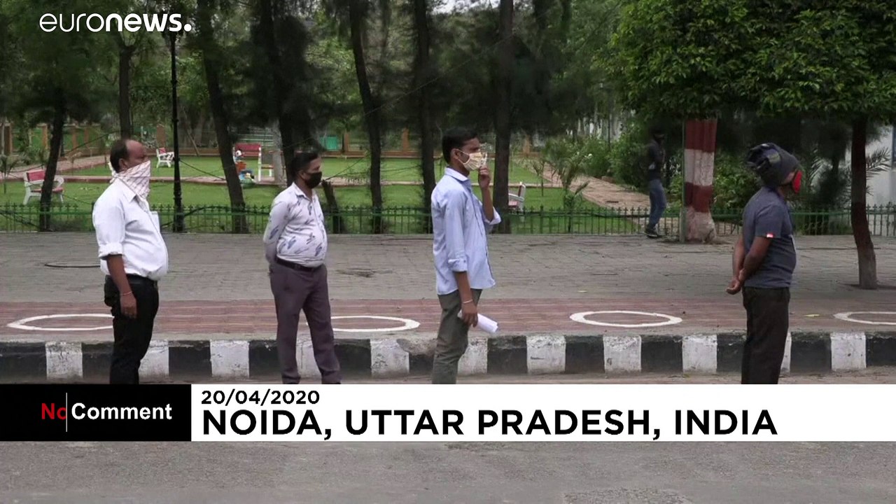 Kreise am Boden: So geht 'Social Distancing' auf Indisch