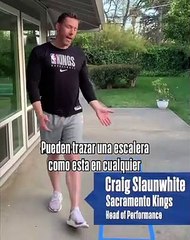 Agility Ladder Single Leg Hop with Craig Slaunwhite (Spanish Subtitles)