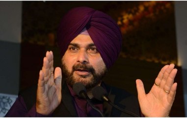 Congress leader Navjot Sidhu woos Madhya Pradesh voters with shayari