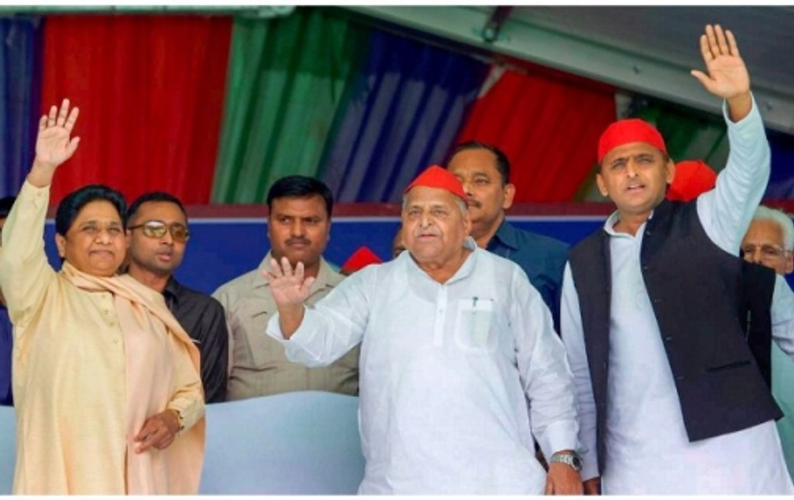 At Mainpuri rally, Mulayam Singh Yadav says he respects Mayawati