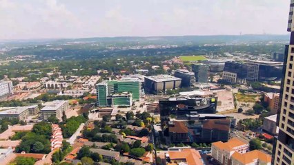 ALINA EPISODE 1 - DES JUMELLES IDENTIQUES SEMENT LA CONFUSION SUR LE CAMPUS