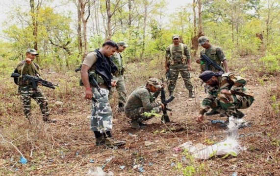 4 BSF jawans killed in encounter with Maoists in Chhattisgarh