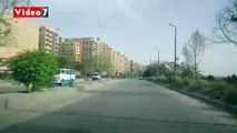 القاهرة تلتزم توقف السيارات علي جوانب الطريق